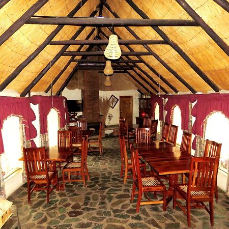 Parrot Lodge Bulawayo Exterior foto