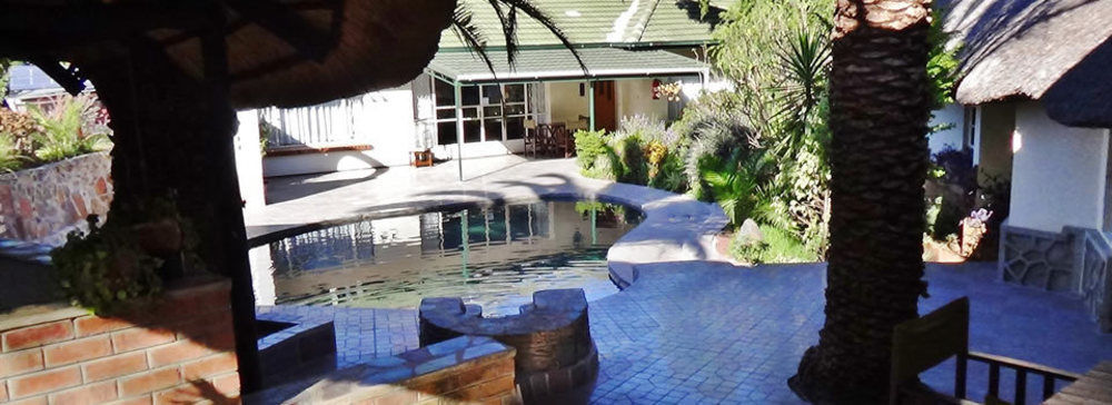 Parrot Lodge Bulawayo Exterior foto