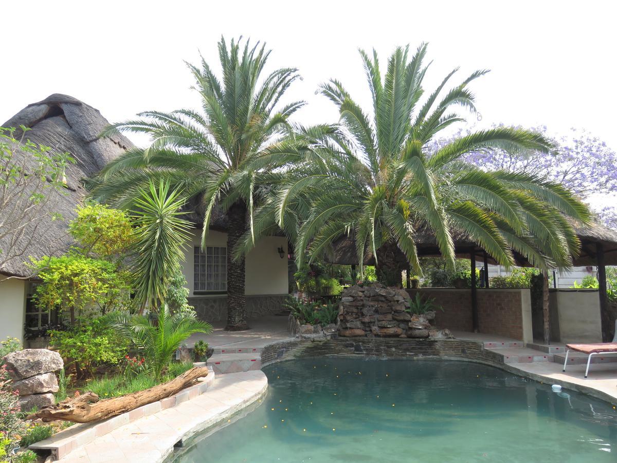 Parrot Lodge Bulawayo Exterior foto