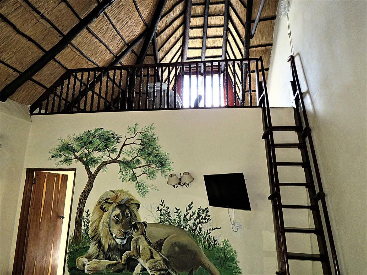 Parrot Lodge Bulawayo Exterior foto
