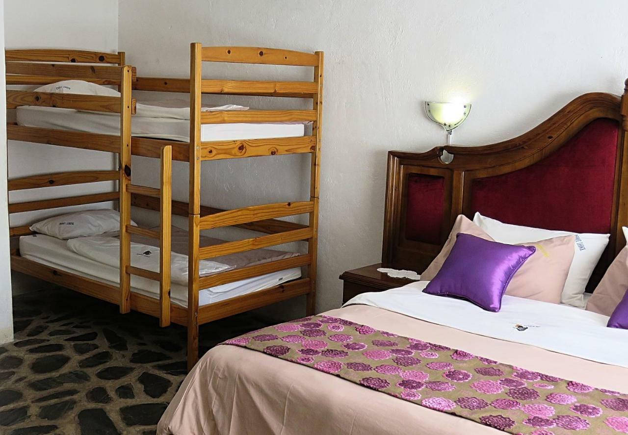 Parrot Lodge Bulawayo Exterior foto